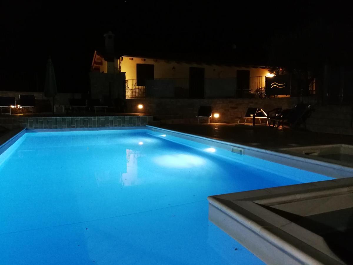 Agriturismo Sole Luna Piano Delle Pieve ภายนอก รูปภาพ